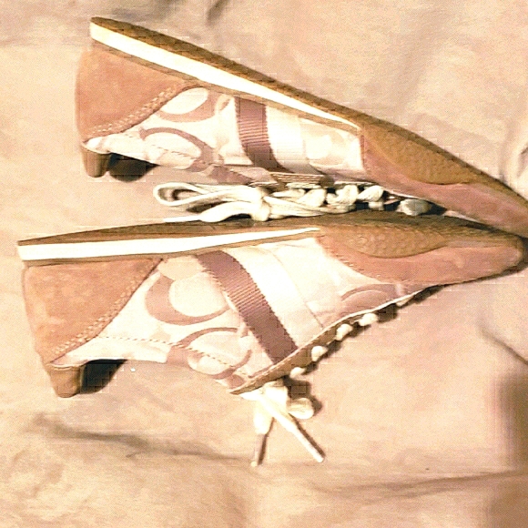 COACH KINSLEY BEIGE/WHITE LOW TOP SZ 6M - Picture 3 of 8